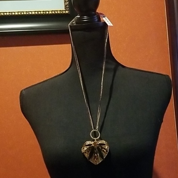 Betsy Johnson Necklace - Picture 1 of 4